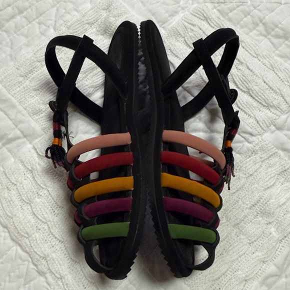 Farm Rio Black Beaded Rainbow Tube Strap Sandal size 11 - Picture 2 of 12